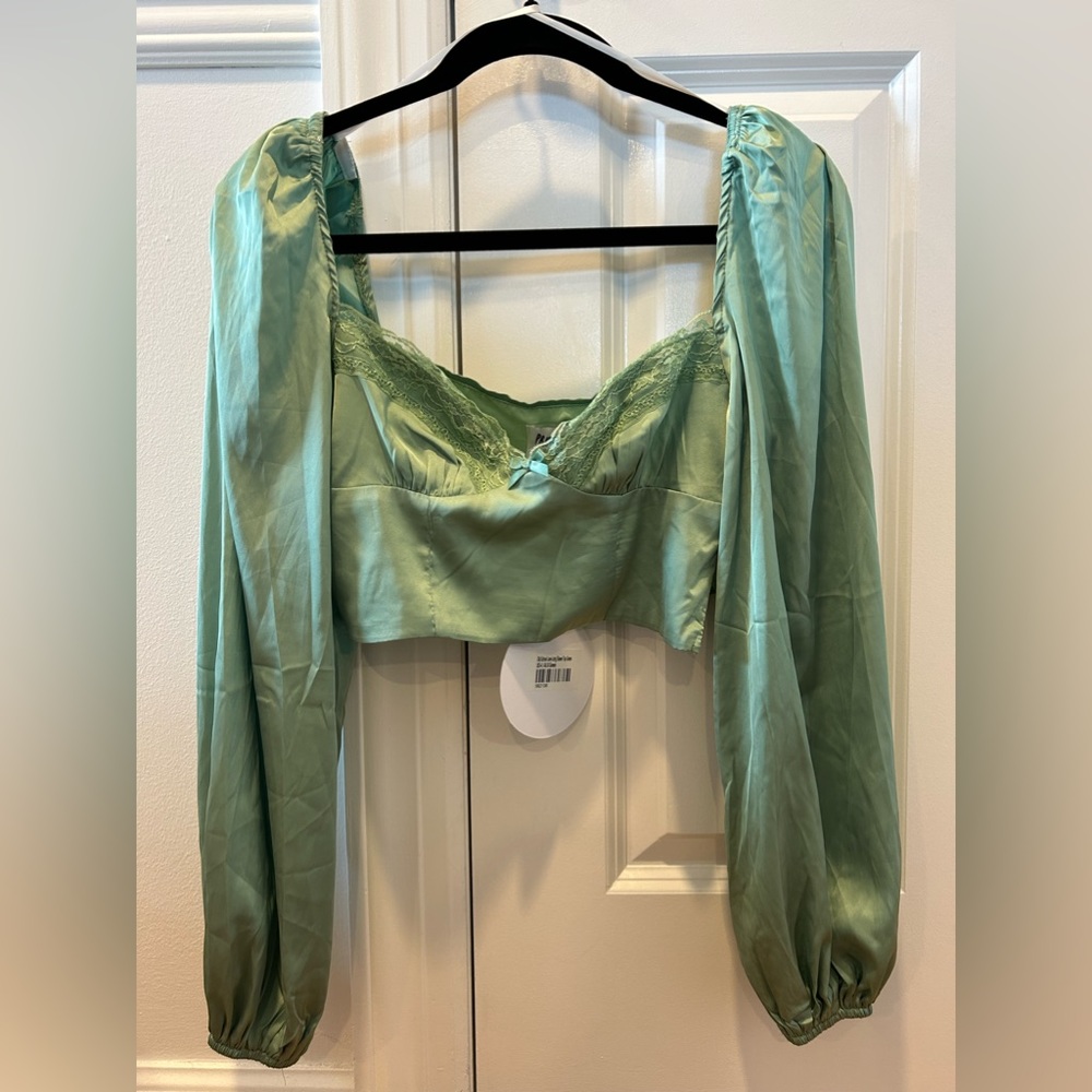 *UNWORN* Green Princess Polly long sleeve top